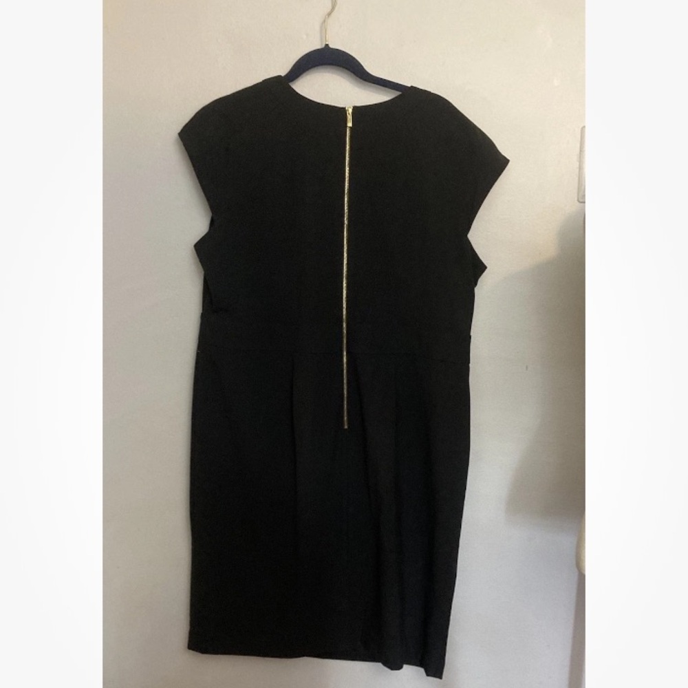 5-10 Calvin Klein Black suiting Dress Goldtone Hardware 16w NWT - Picture 7 of 7